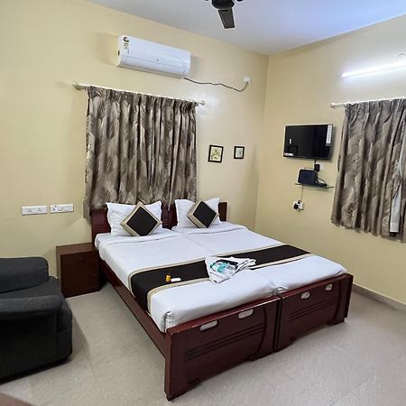 Avuraa Hospitality India Hotel Chennai Exterior photo