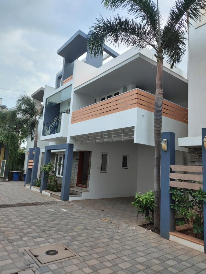Avuraa Hospitality India Hotel Chennai Exterior photo