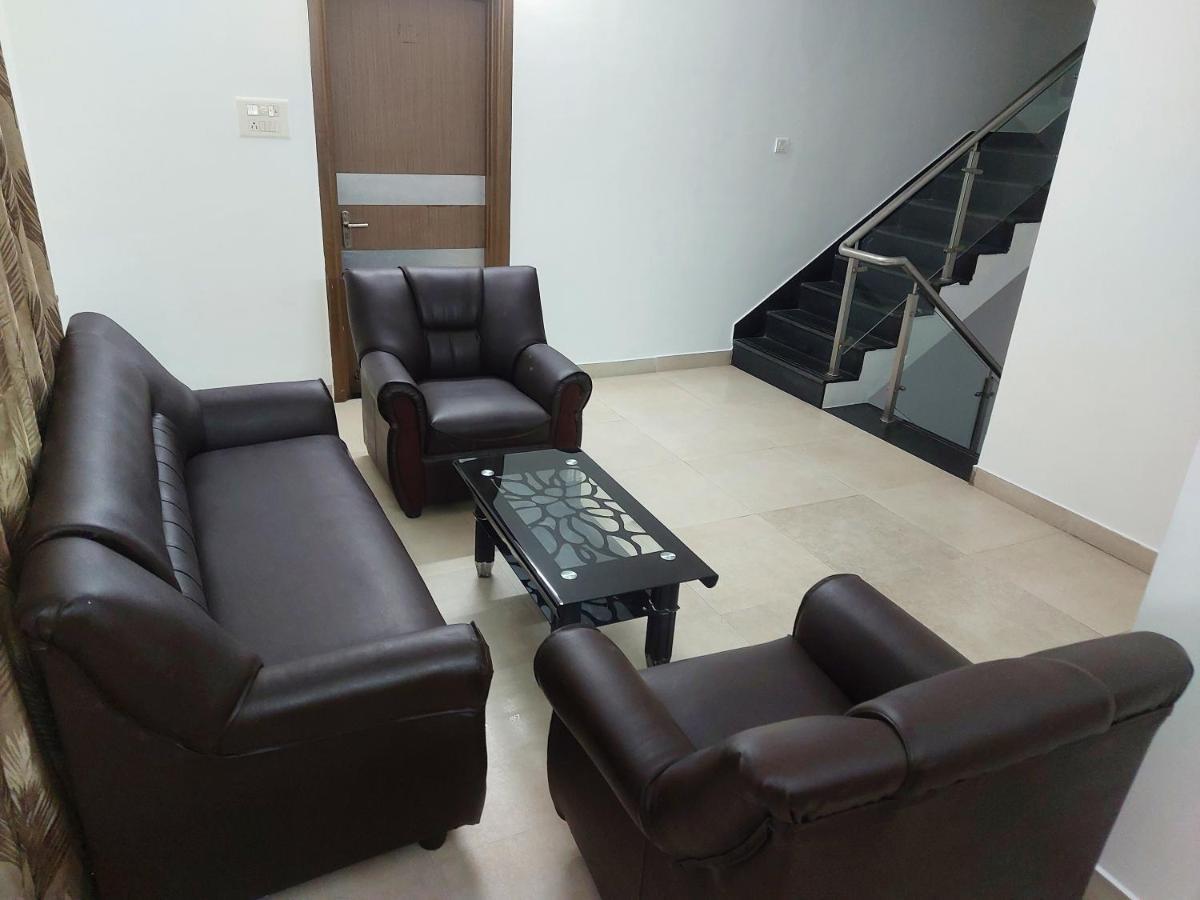 Avuraa Hospitality India Hotel Chennai Exterior photo