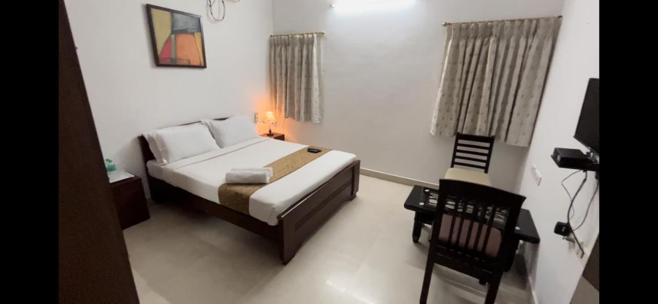 Avuraa Hospitality India Hotel Chennai Exterior photo